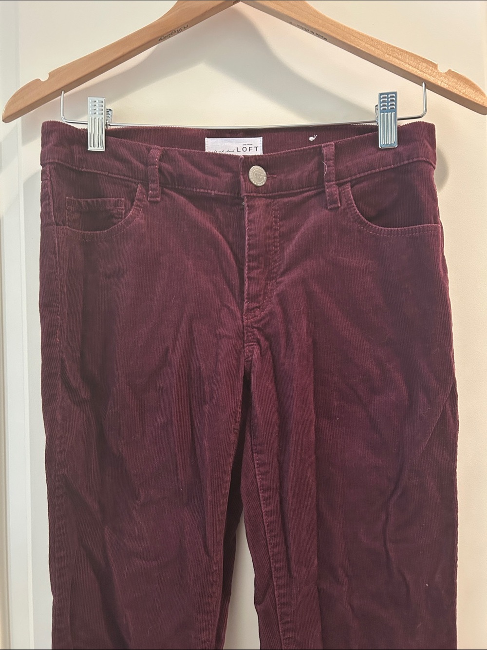 Loft plum modern boot corduroy pants pockets 26/2 fabric FLAW left back leg!!!